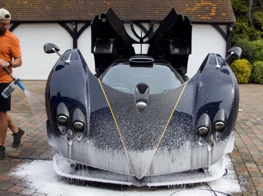 PPhoenix Car Detailing Sussex - blue supercar wash